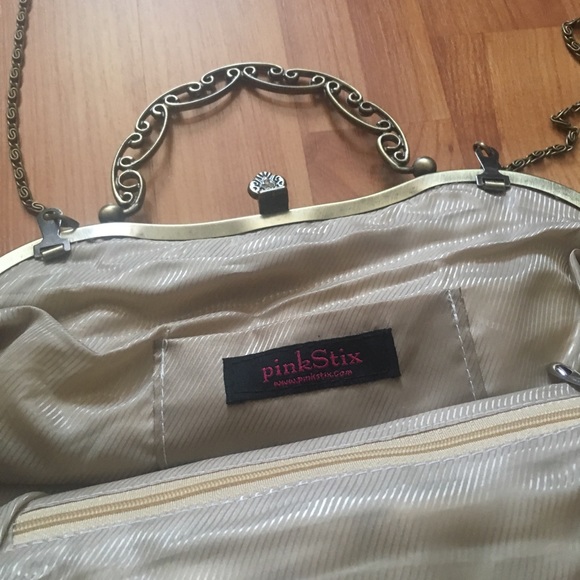 Vintage Beaded Handbag with Metal Handle & Chain - Picture 11 of 16